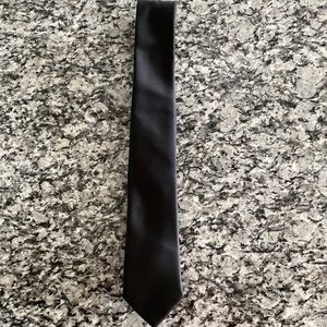 Egara Slim Black Tie